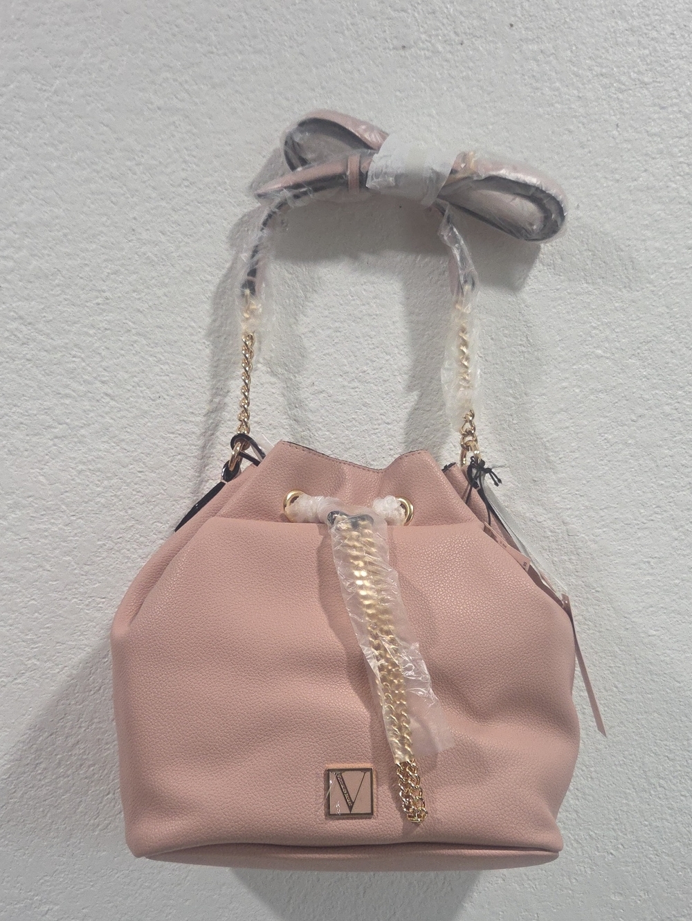V-Emblem Pink Bucket Shoulder Bag